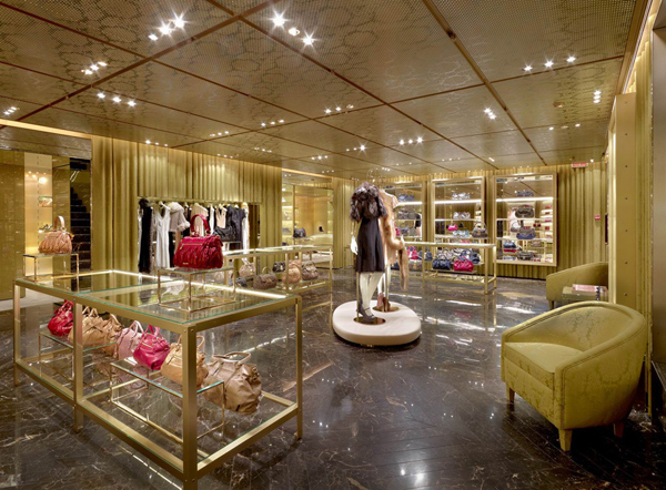 Prada group открыла два новых магазина в Москве Prada group открыла два новых магазина в Москве