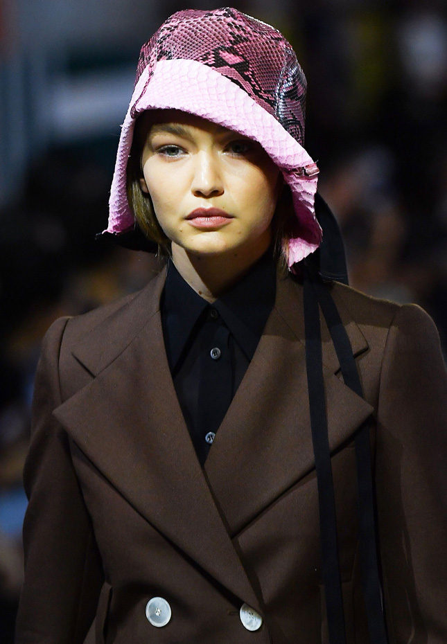 ����� ������ Prada ������� ����� ����� �������� ����������� ������� �����